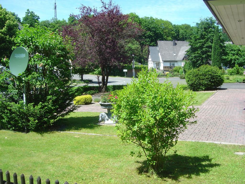 Apartment In Assinghausen With A Sun Terrace ภายนอก รูปภาพ